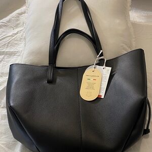 NWT Vera Castellani Black Leather Tote Bag with Removable  Leather Pouch